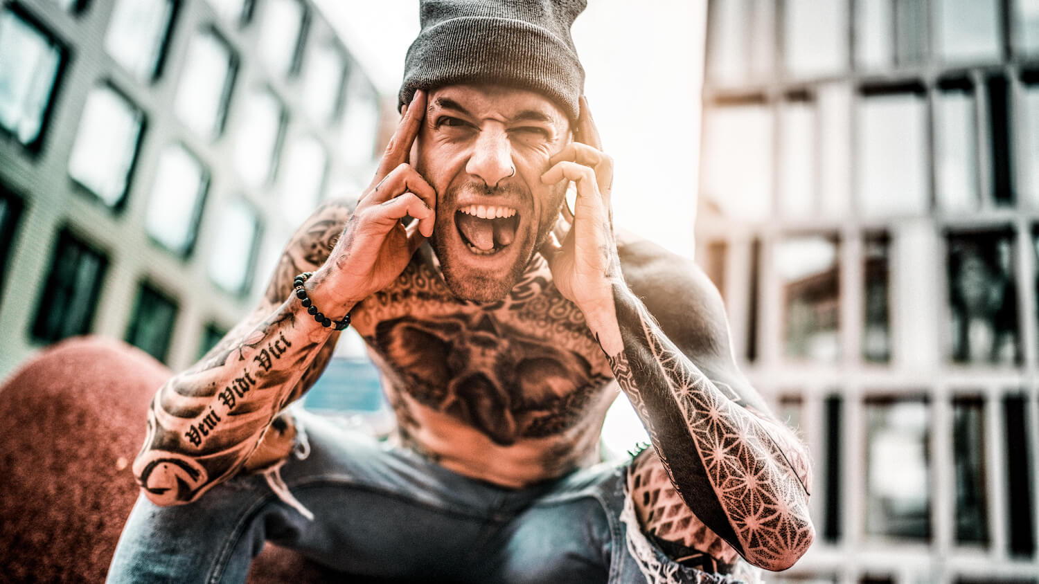 Einzelshooting mit Jordan Tattoo Model aus Zürich in St.Gallen Einzelshooting mit Jordan Tattoo Model aus Zürich in St.Gallen